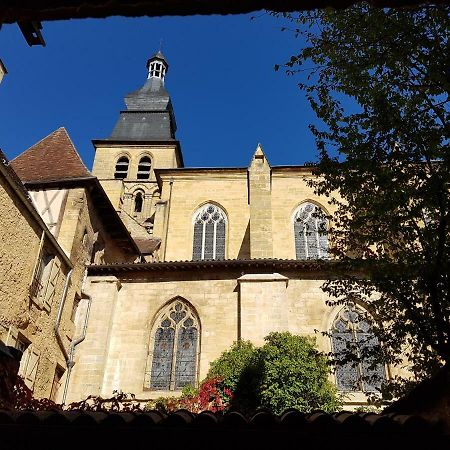 Appartement Le Cardinal Sarlat-la-Canéda Exterior foto