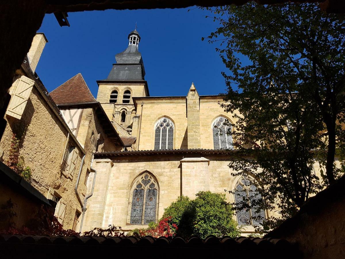 Appartement Le Cardinal Sarlat-la-Canéda Exterior foto